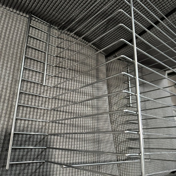 Metal Wire Storage Rack /wire shelf - Picture 3 of 4